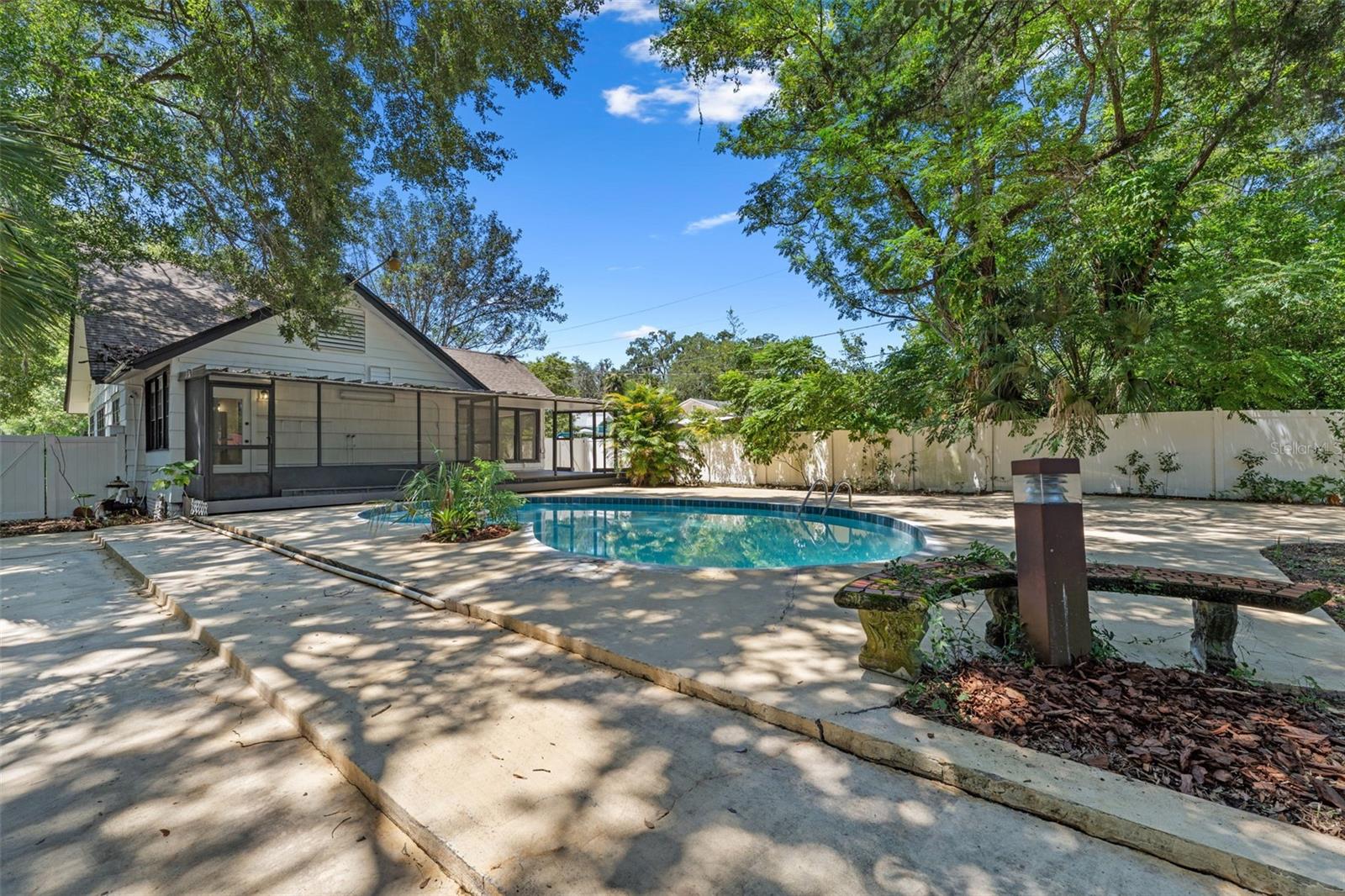 Image 41 of 52 For 214 18th Street