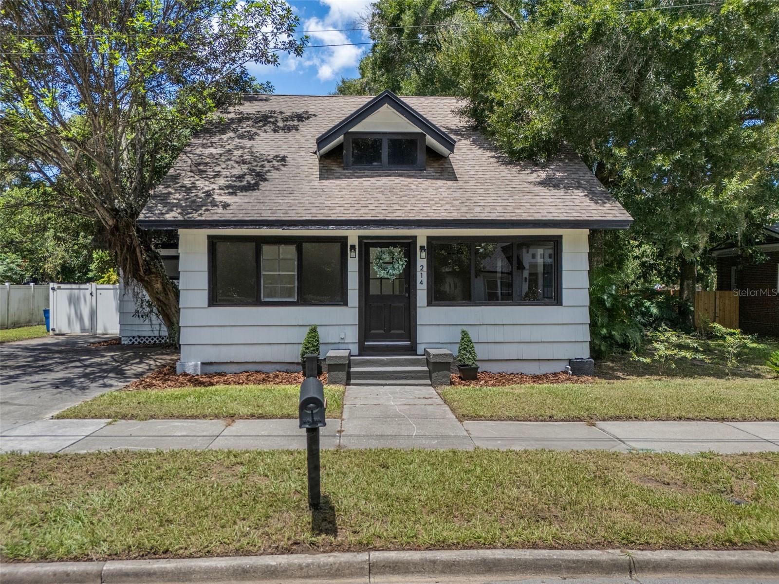 Image 50 of 52 For 214 18th Street