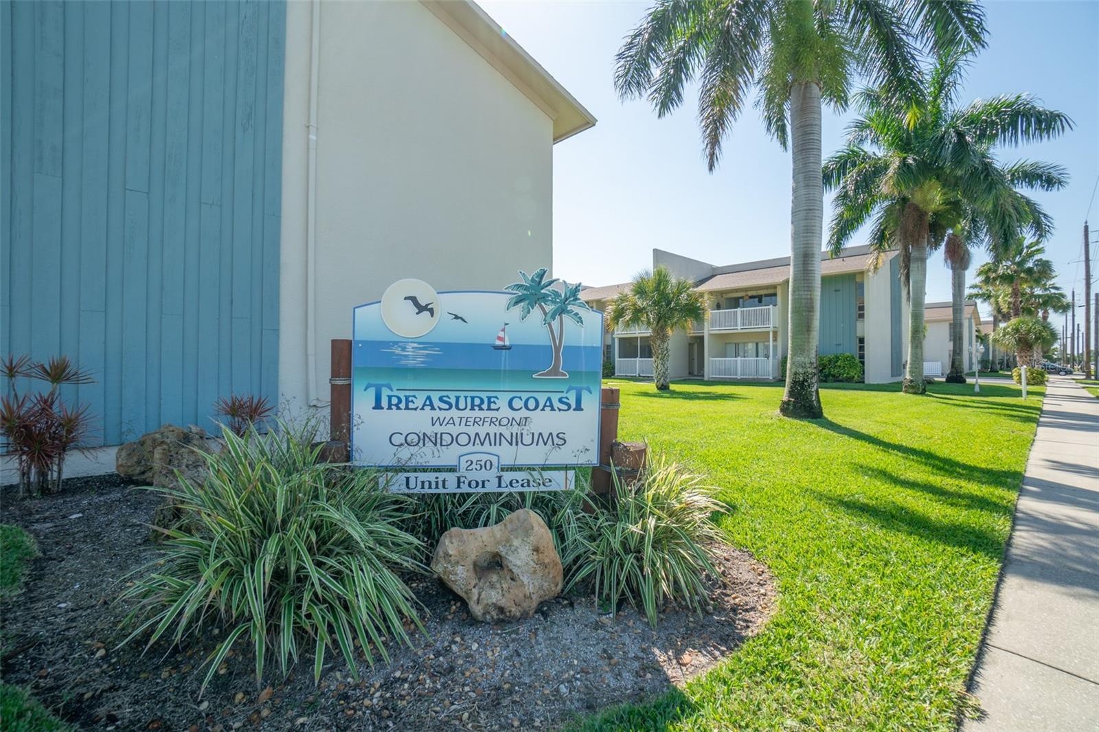 Image 33 of 38 For 250 Banana River Drive C11