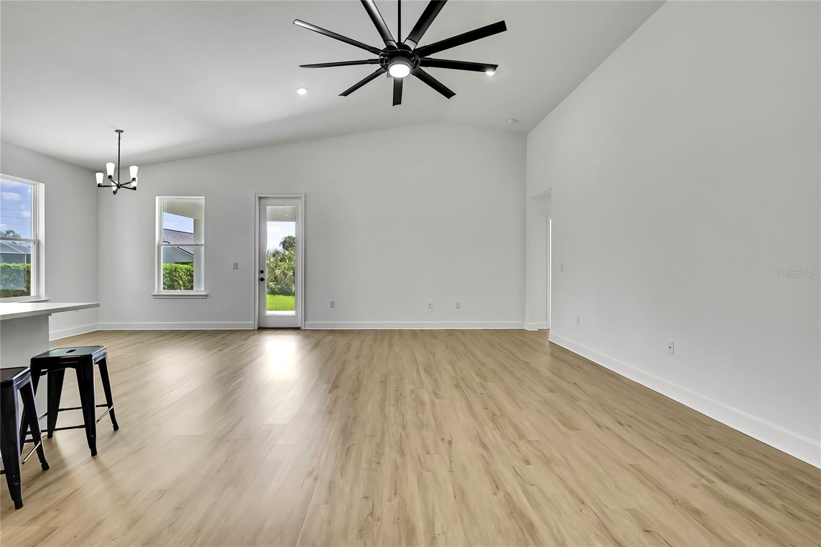 Image 12 of 64 For 6709 Freeport Drive