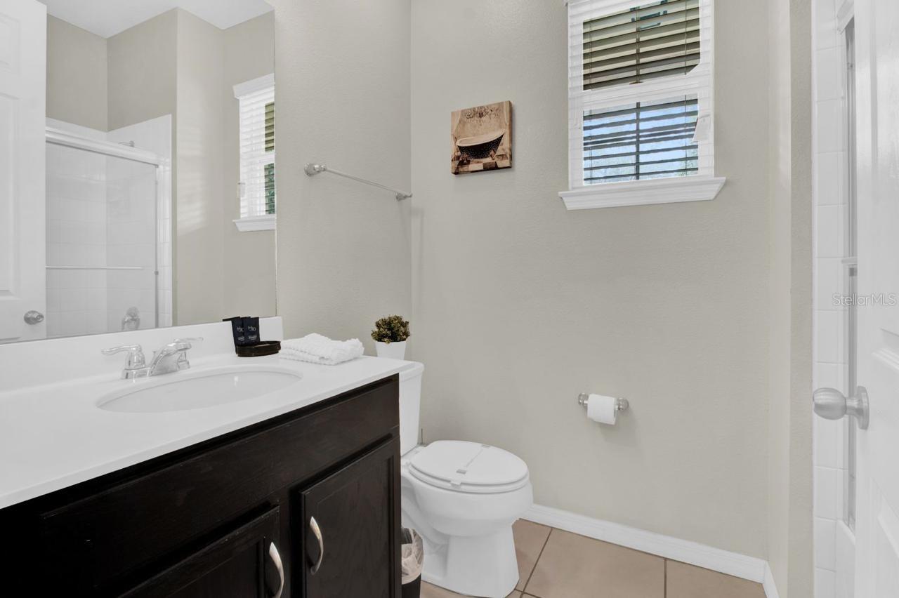 Image 16 of 41 For 9021 Flamingo Key Way