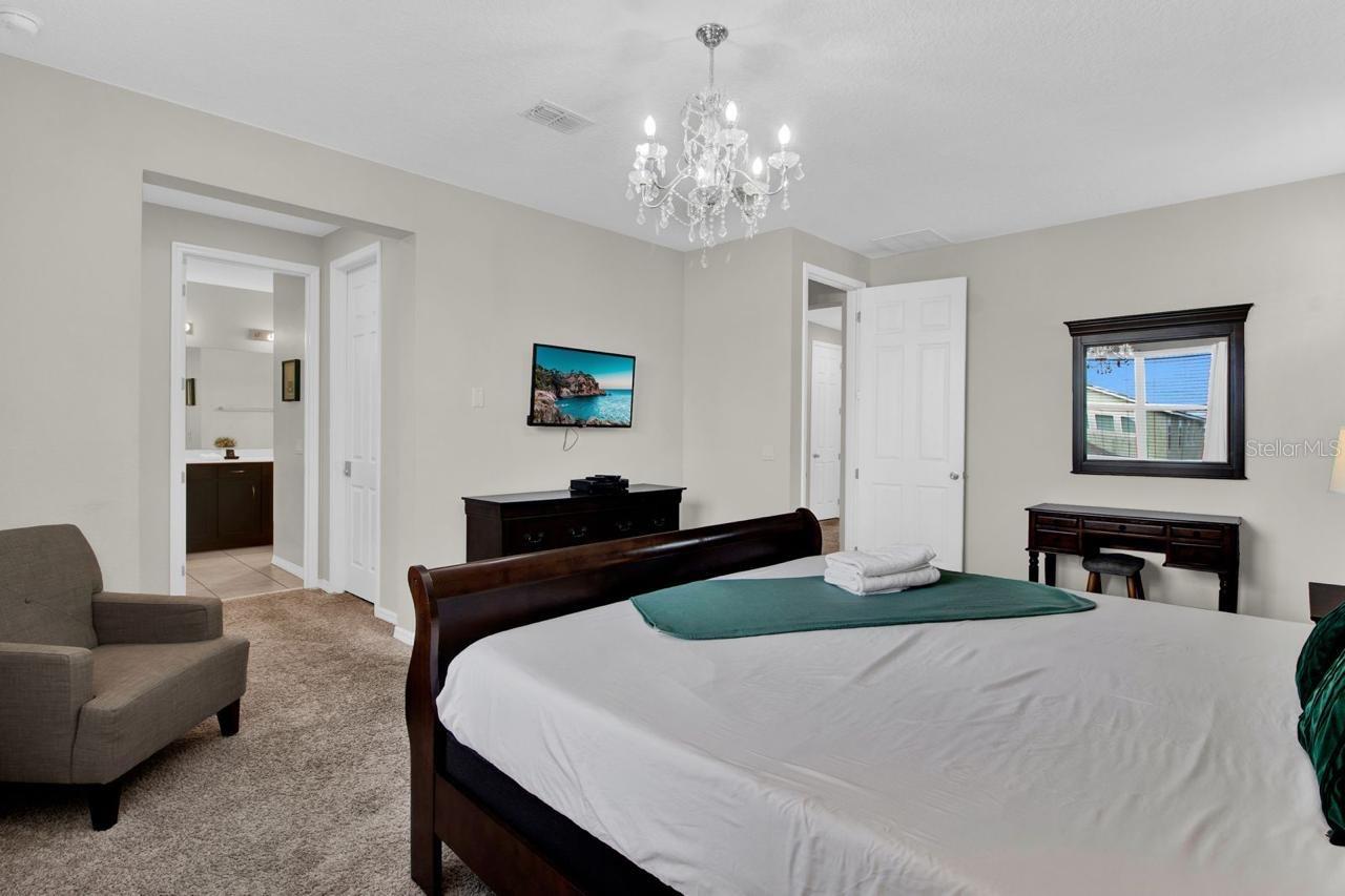 Image 25 of 41 For 9021 Flamingo Key Way