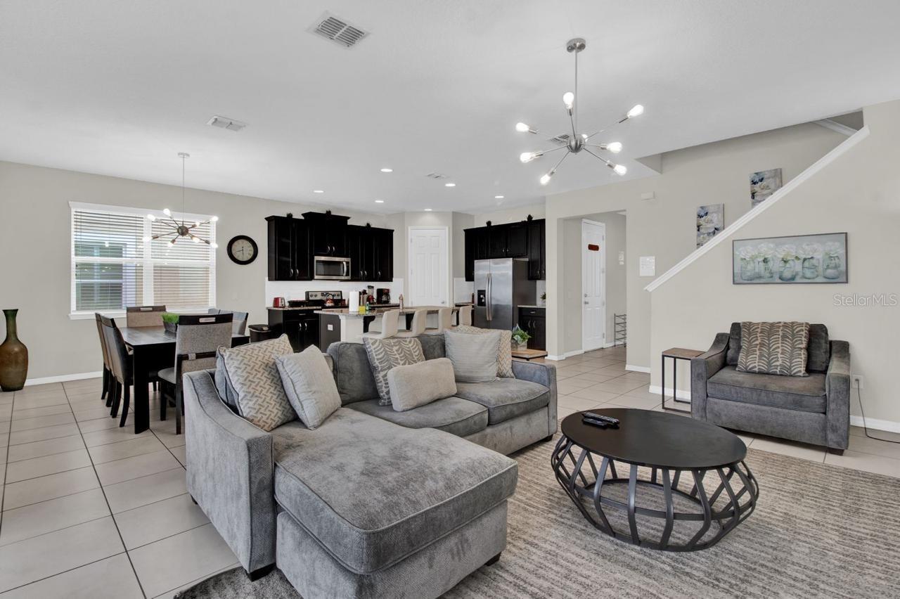 Image 5 of 41 For 9021 Flamingo Key Way