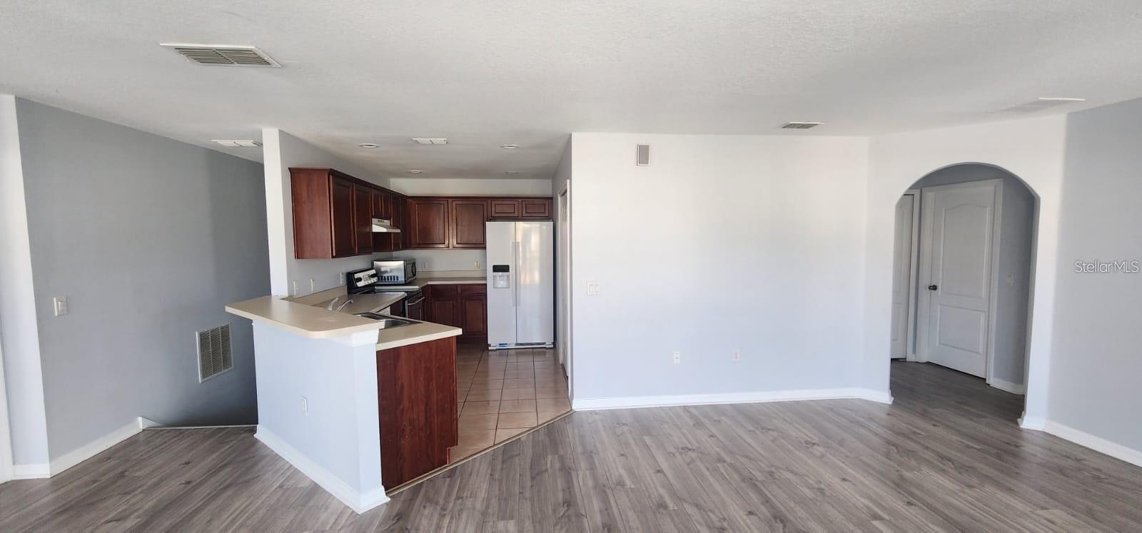 Image 3 of 10 For 3918 Pemberly Pines Circle