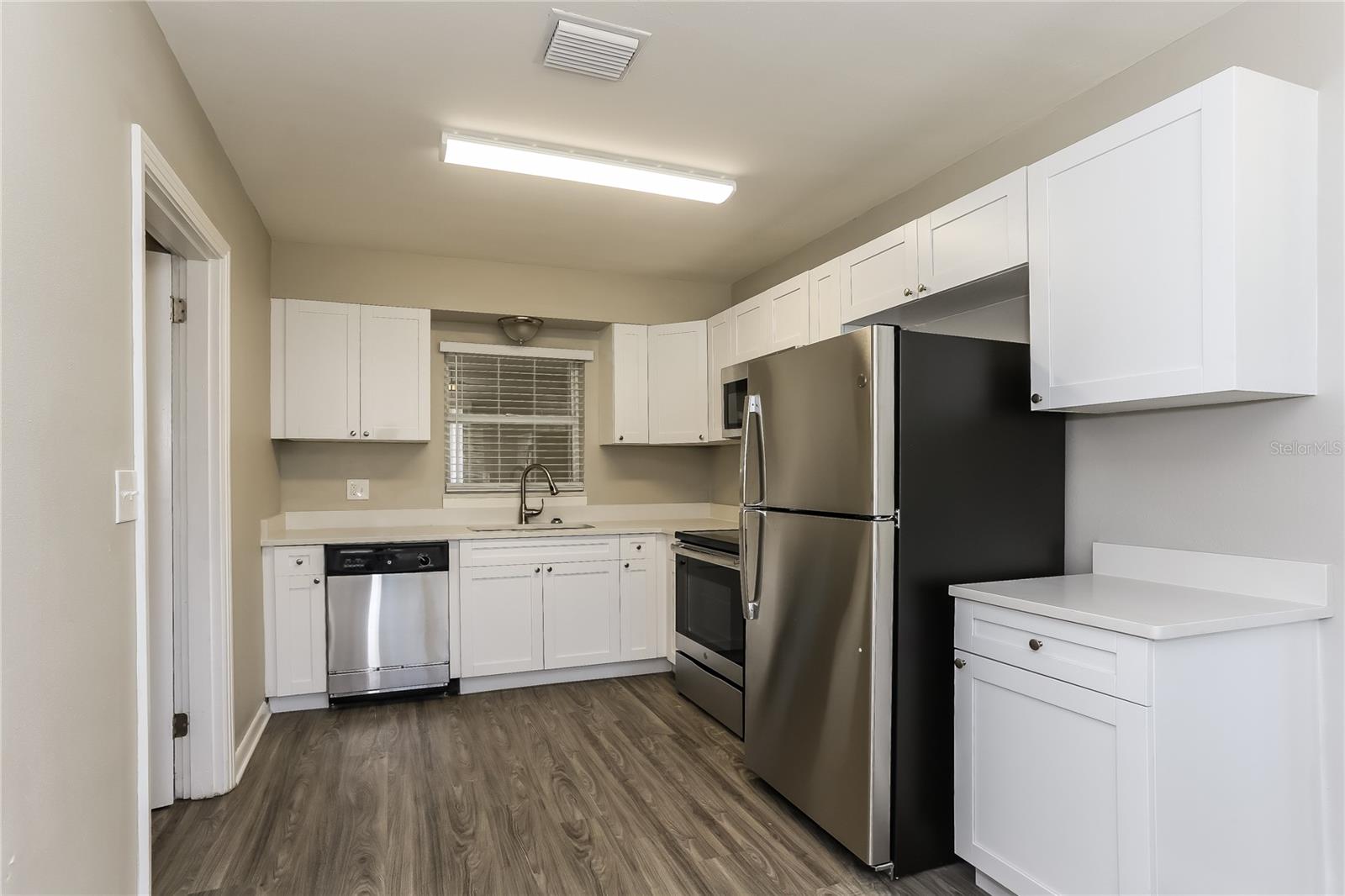 Image 4 of 16 For 2124 Almeria Way S