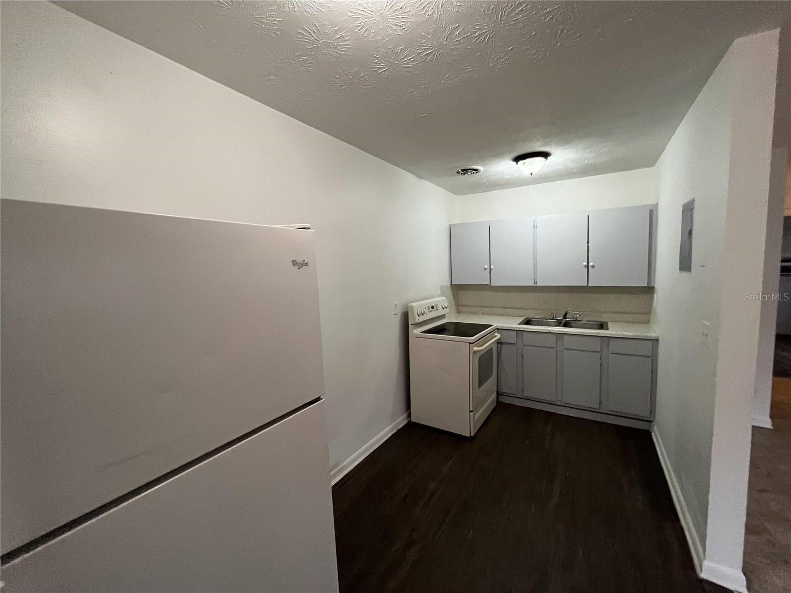 Image 6 of 13 For 4509 Ken Knight Drive N