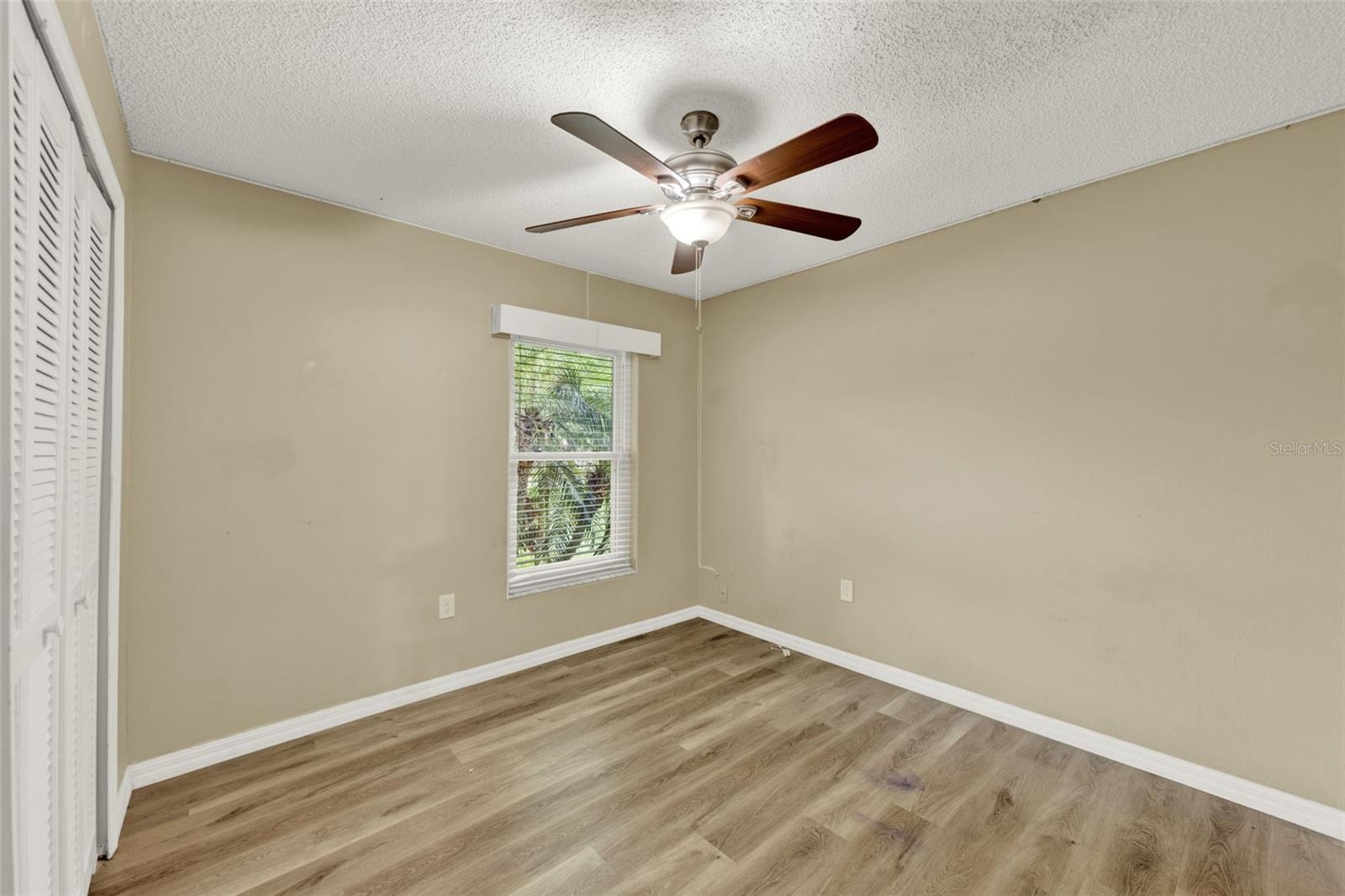 Image 11 of 18 For 5340 Old Oak Tree Drive