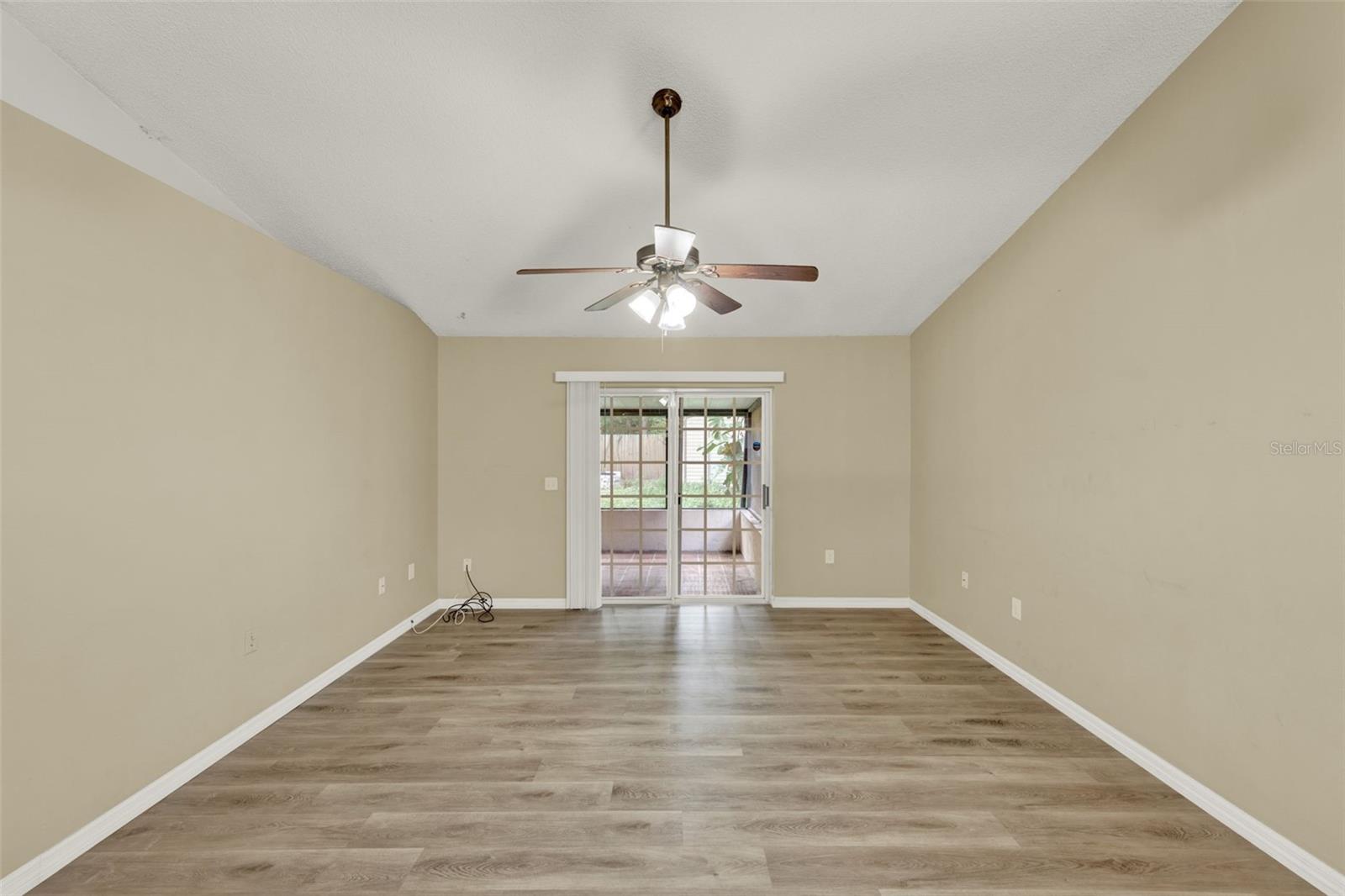 Image 5 of 18 For 5340 Old Oak Tree Drive