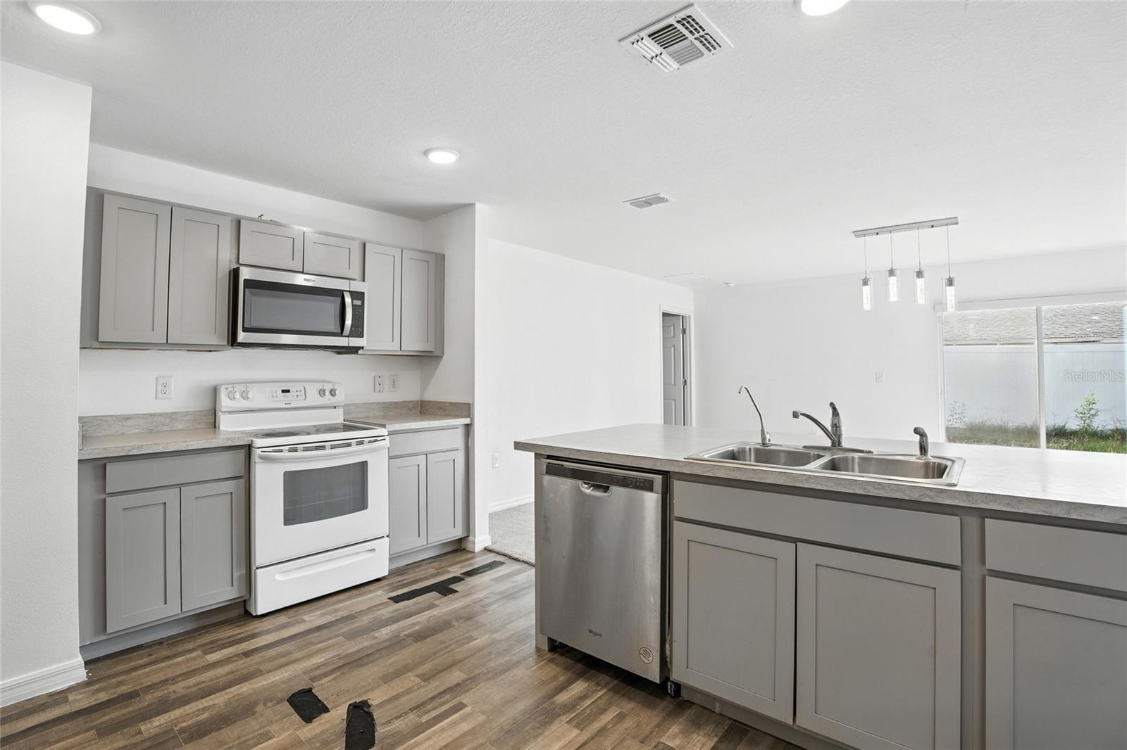 Image 6 of 38 For 1741 Pilchard Drive