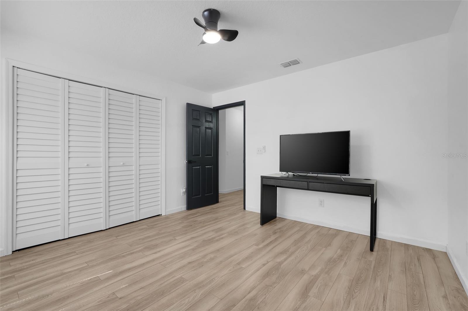 Image 23 of 36 For 7605 Pissarro Drive 13207