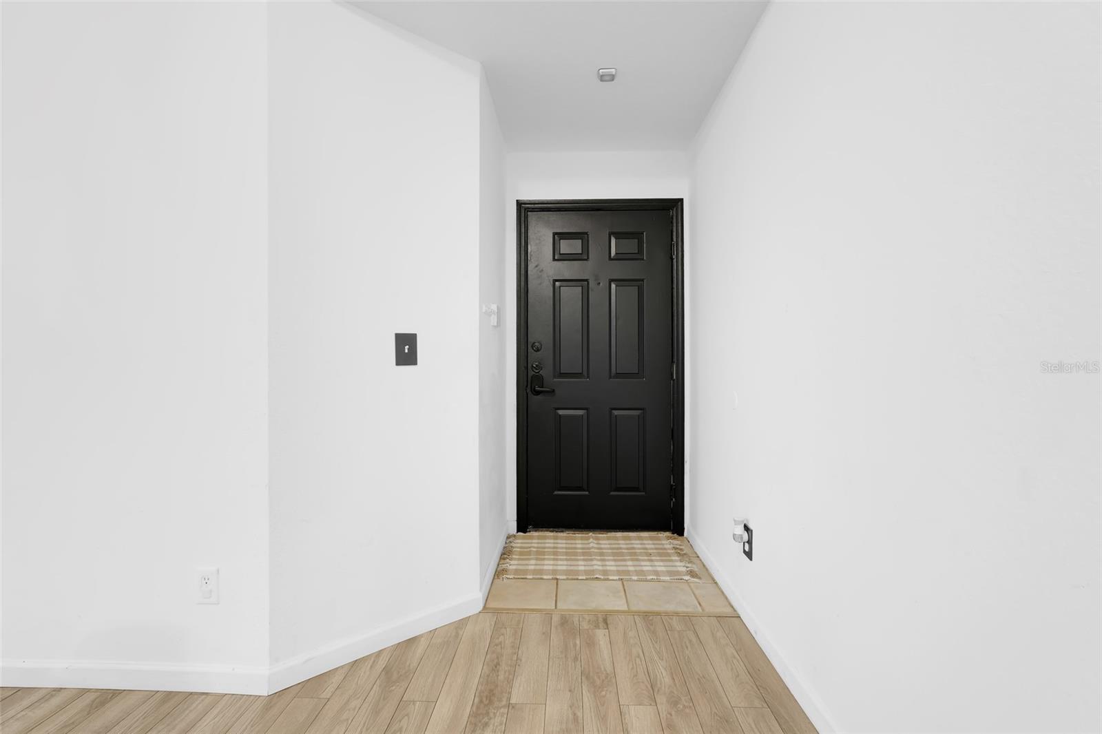 Image 4 of 36 For 7605 Pissarro Drive 13207