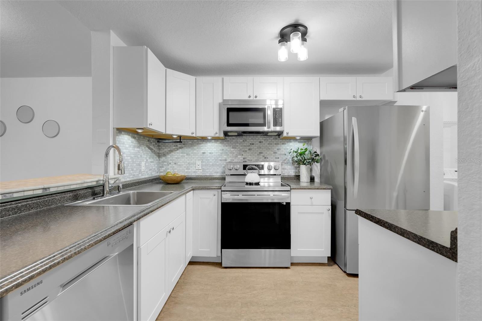 Image 7 of 36 For 7605 Pissarro Drive 13207