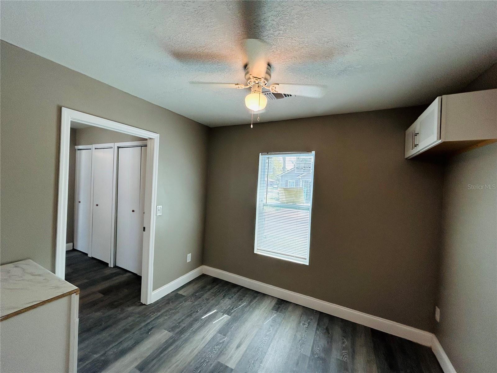 Image 10 of 11 For 1402 Powhattan Street