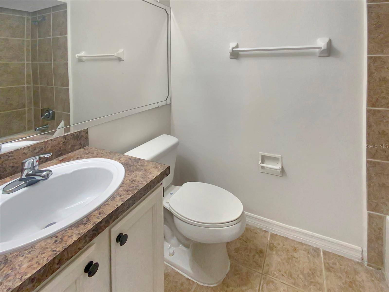 Image 13 of 22 For 232 Riverbend Drive 201