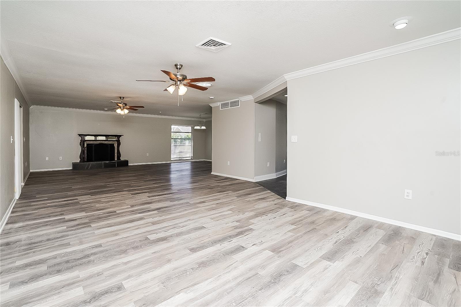 Image 2 of 16 For 3 Bay Hill Court