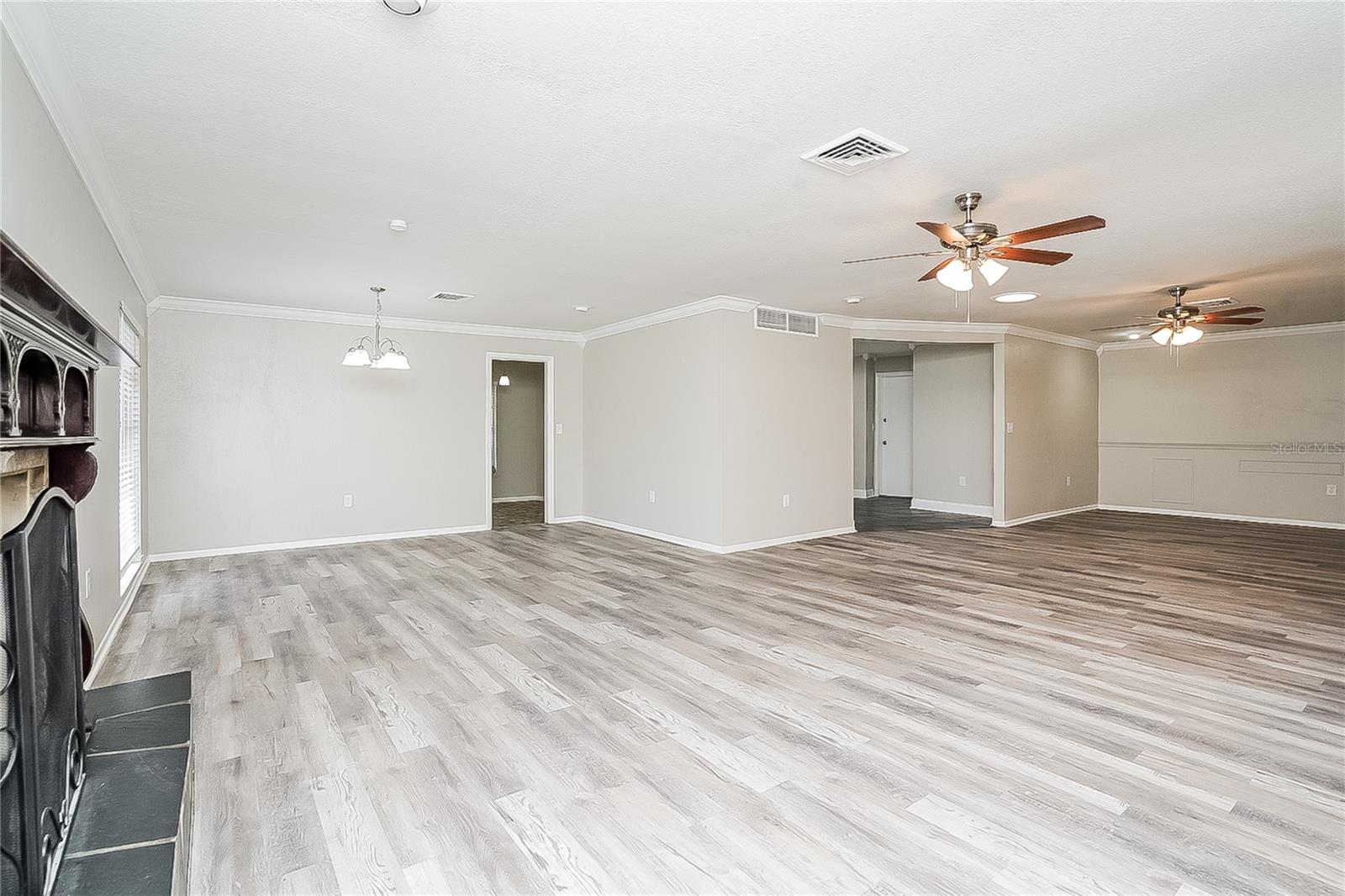Image 3 of 16 For 3 Bay Hill Court