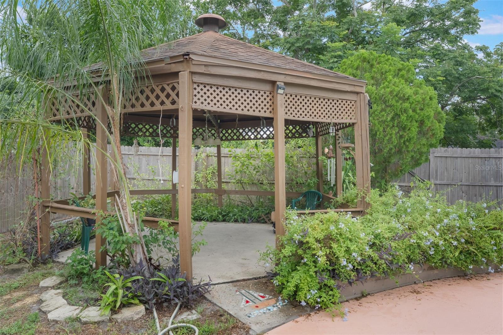 Image 10 of 29 For 380 Brittany Circle