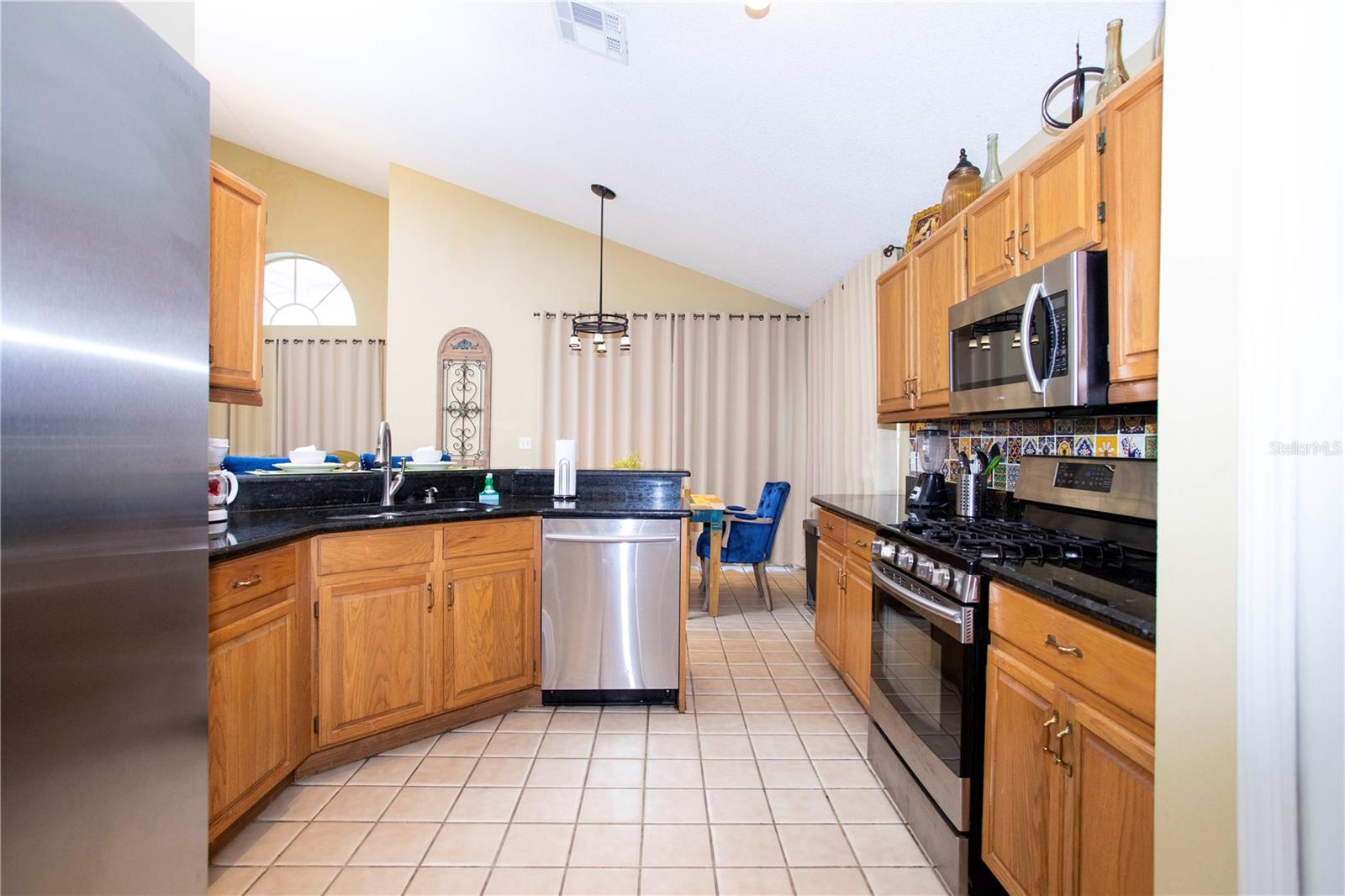 Image 10 of 45 For 8051 White Crane Court