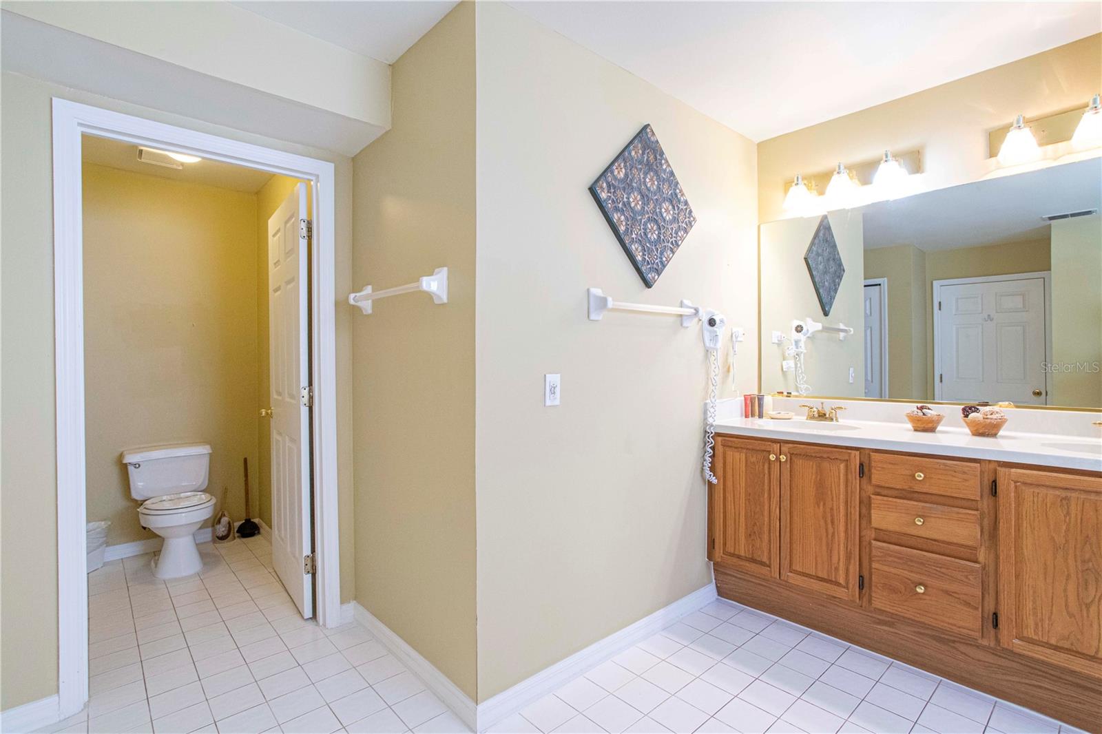 Image 24 of 45 For 8051 White Crane Court