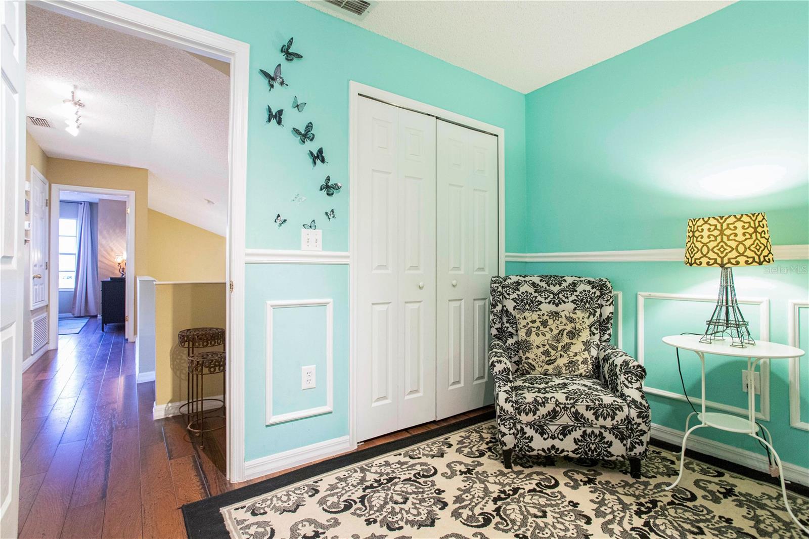 Image 31 of 45 For 8051 White Crane Court