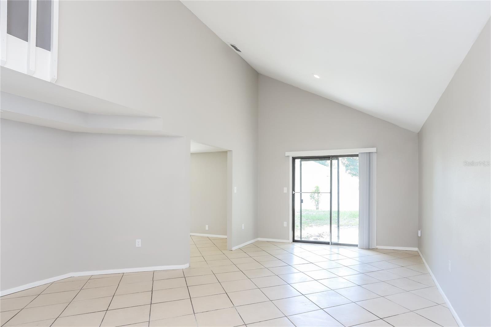 Image 3 of 17 For 2937 Maiden Lane