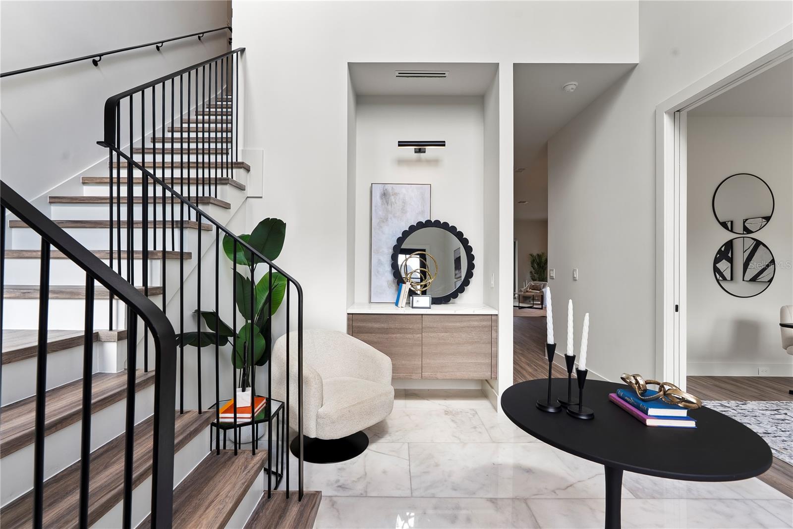 Image 2 of 50 For 2509 Raehn Street