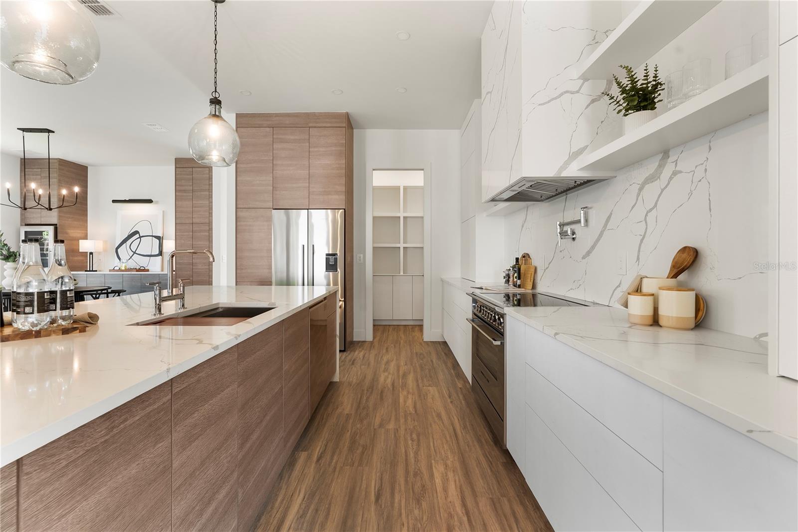 Image 4 of 50 For 2509 Raehn Street
