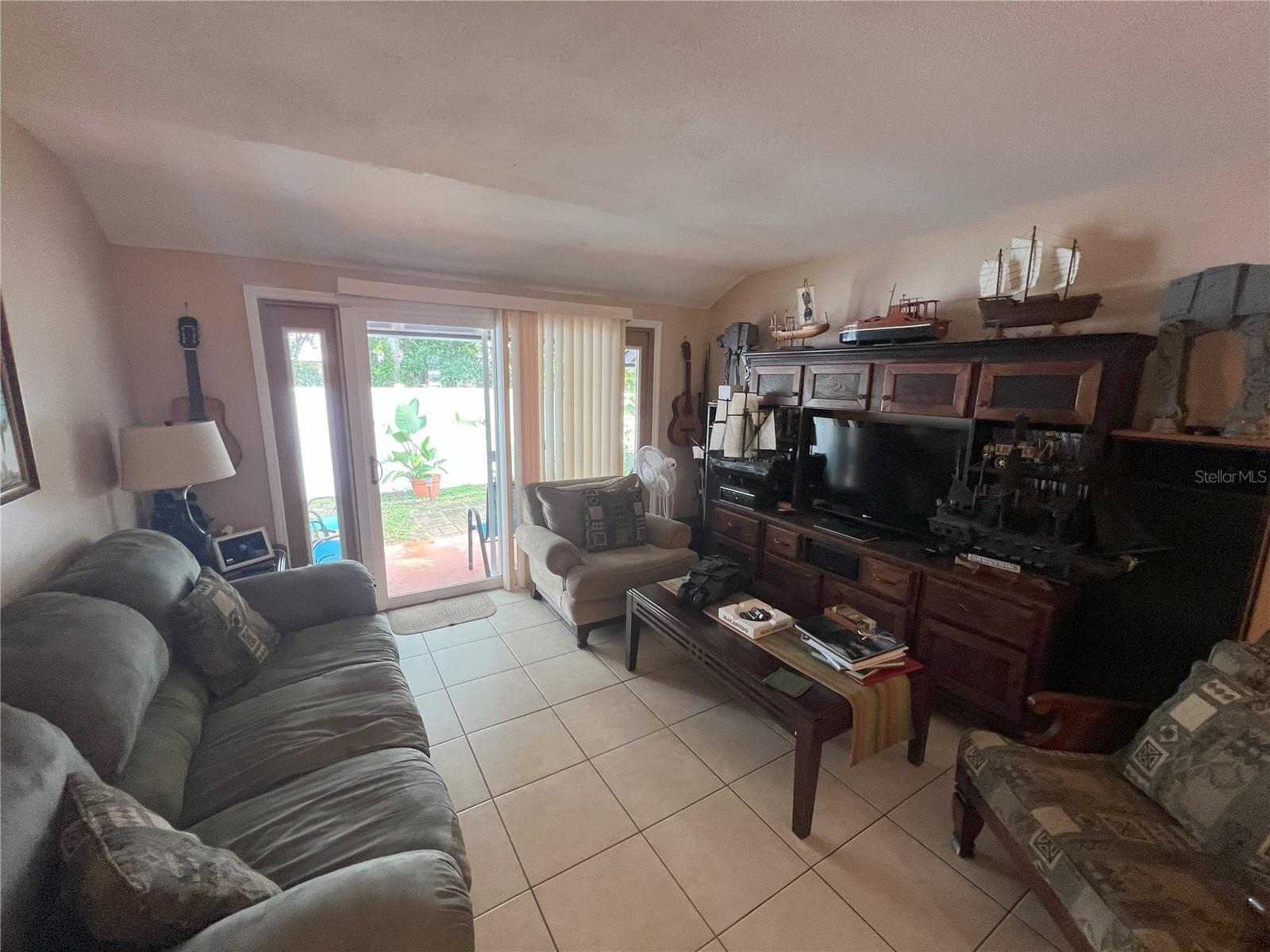Image 9 of 21 For 679 Melanie Lane