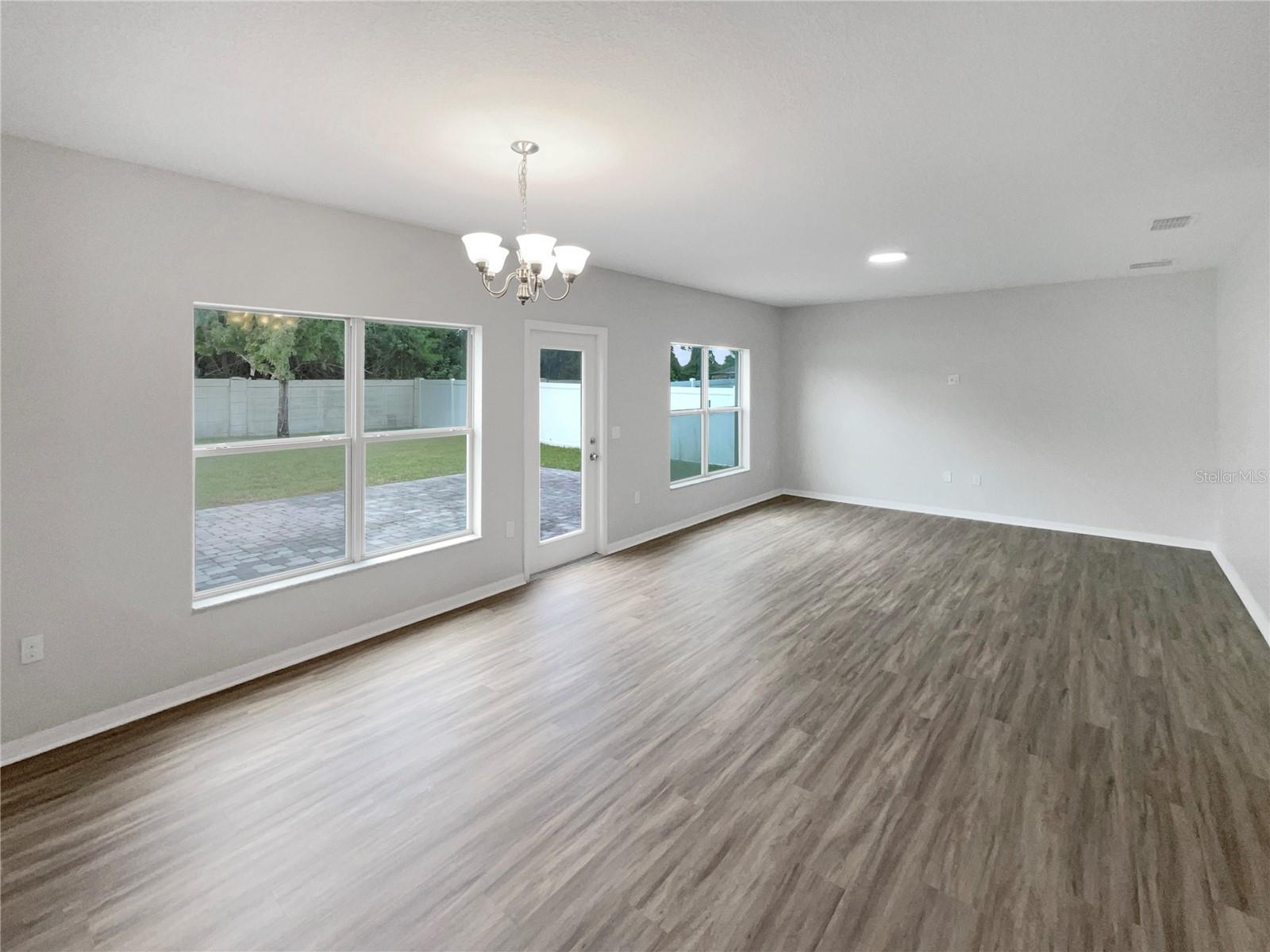 Image 6 of 34 For 4121 Shelter Bay Drive