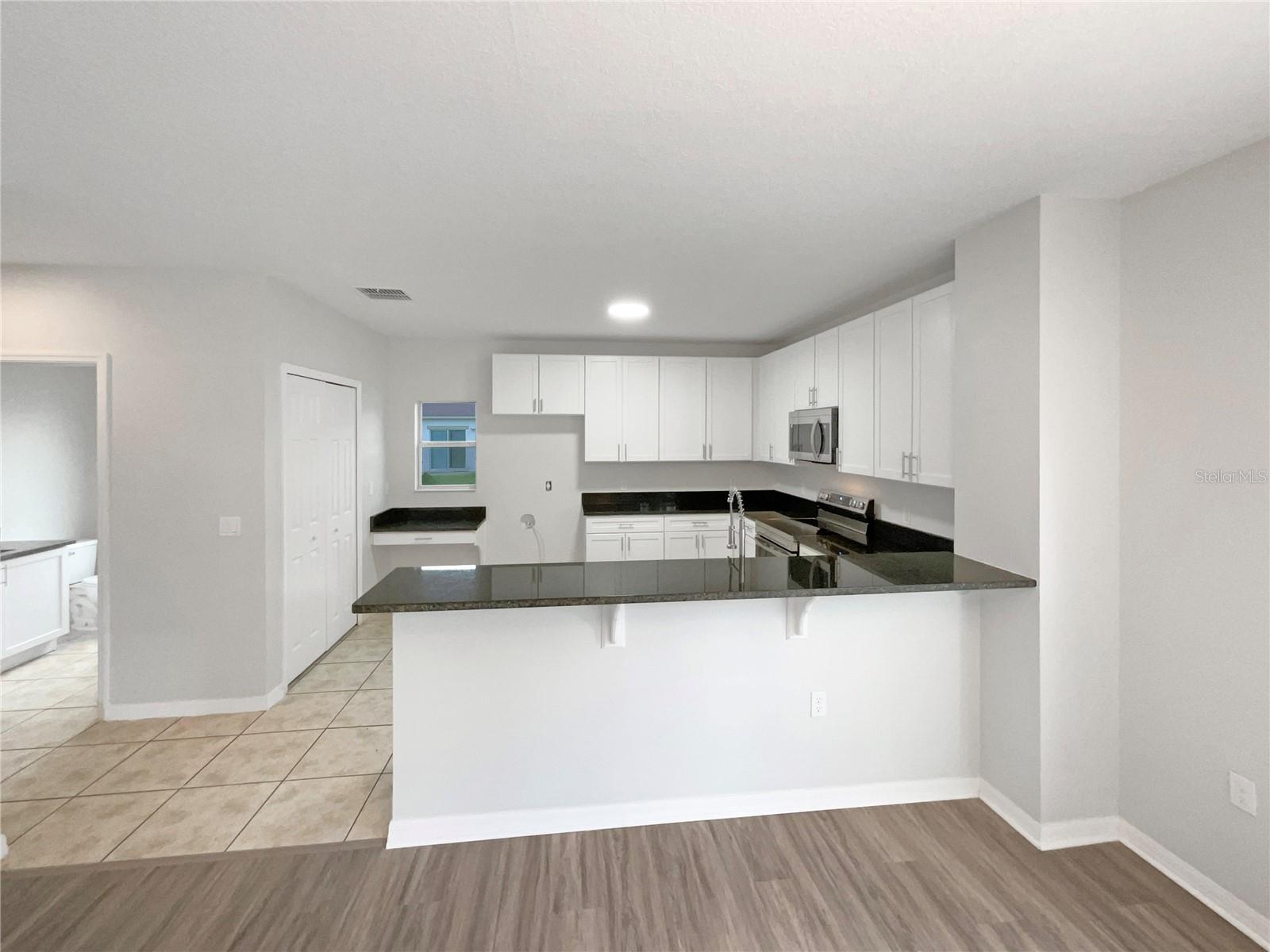 Image 8 of 34 For 4121 Shelter Bay Drive