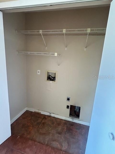 Image 18 of 21 For 564 Albany Place