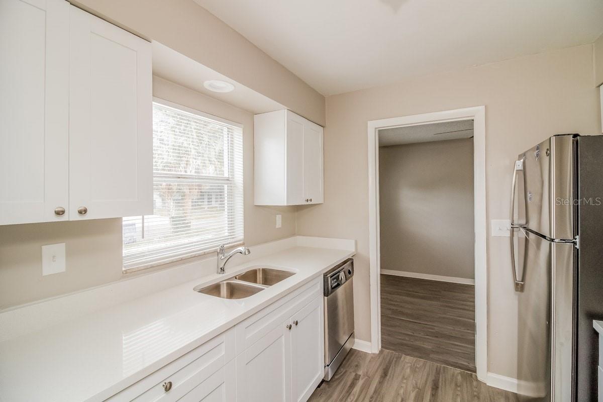 Image 5 of 17 For 8516 Gold Ridge Circle