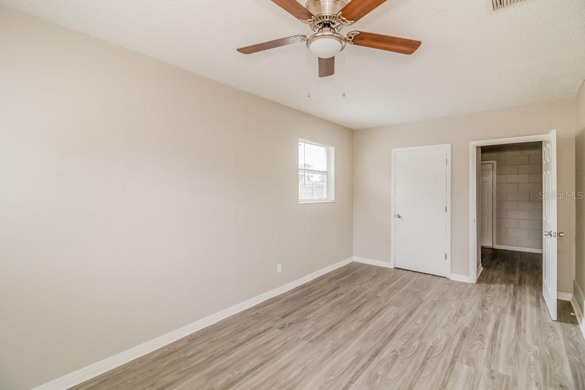 Image 7 of 17 For 8516 Gold Ridge Circle