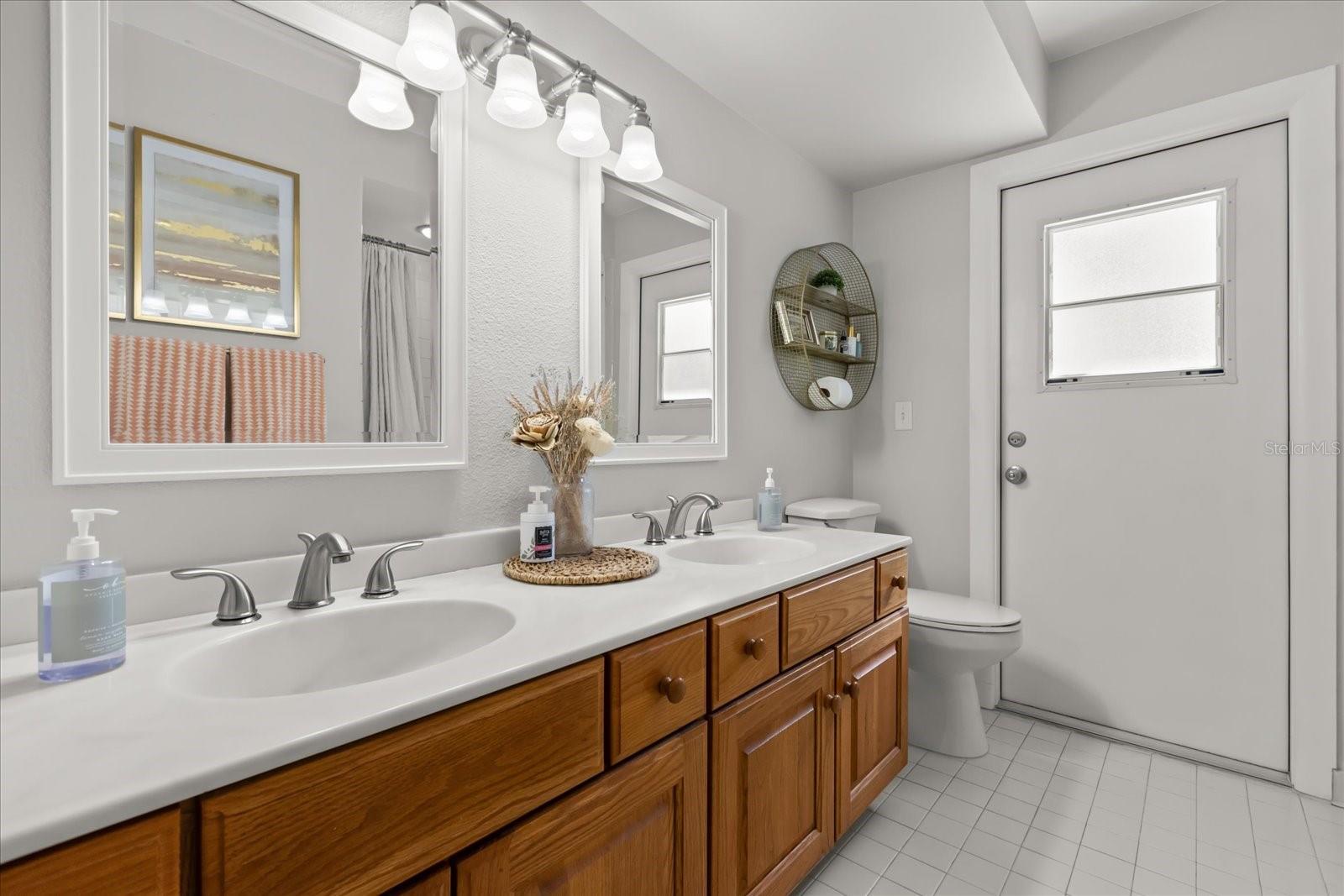 Image 20 of 45 For 121 Partridge Circle
