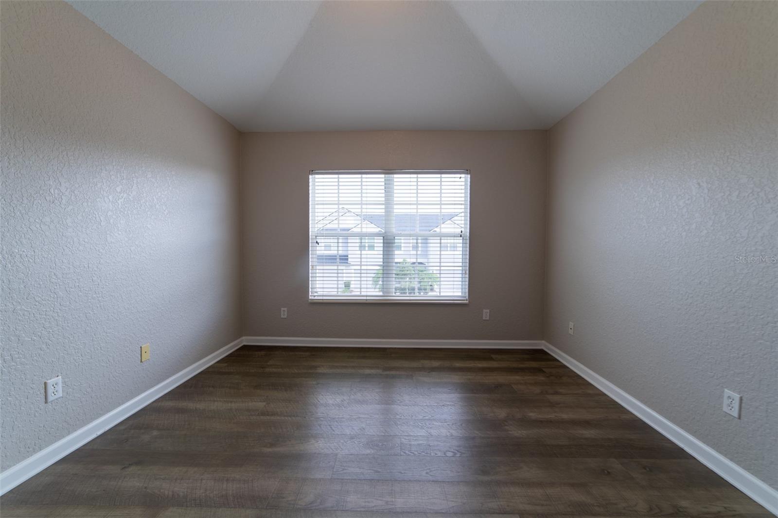 Image 11 of 61 For 1017 Enclair Street