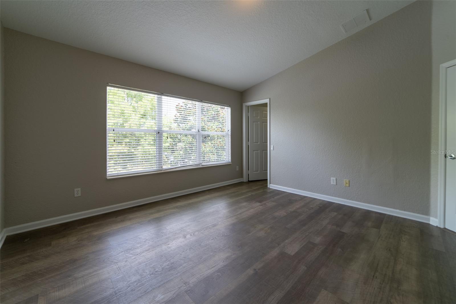 Image 18 of 61 For 1017 Enclair Street