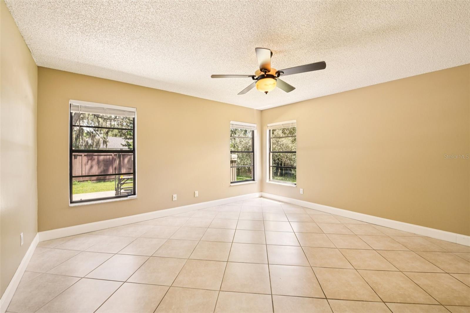 Image 18 of 40 For 848 Bucksaw Place