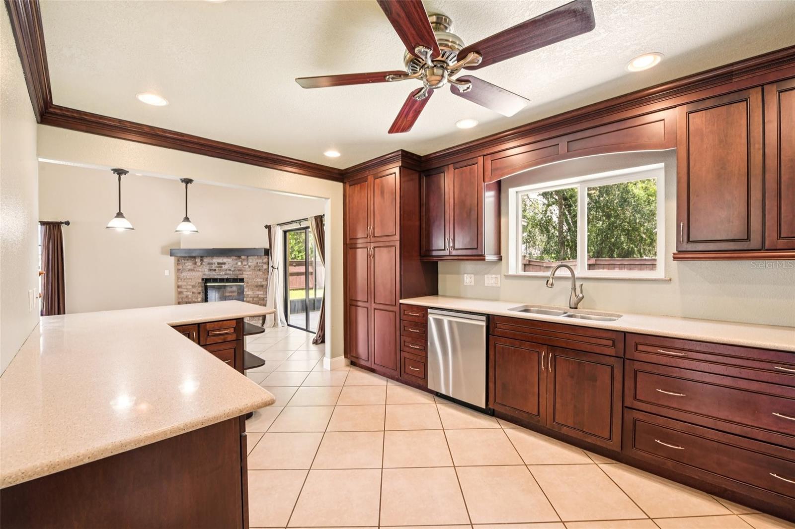 Image 3 of 40 For 848 Bucksaw Place