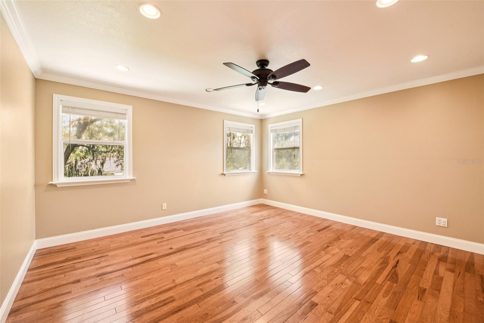 Image 30 of 40 For 848 Bucksaw Place