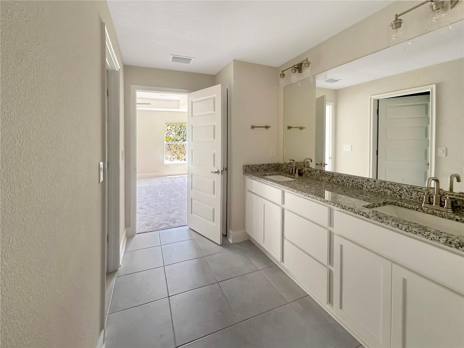 Image 7 of 11 For 4442 Sagefield Drive