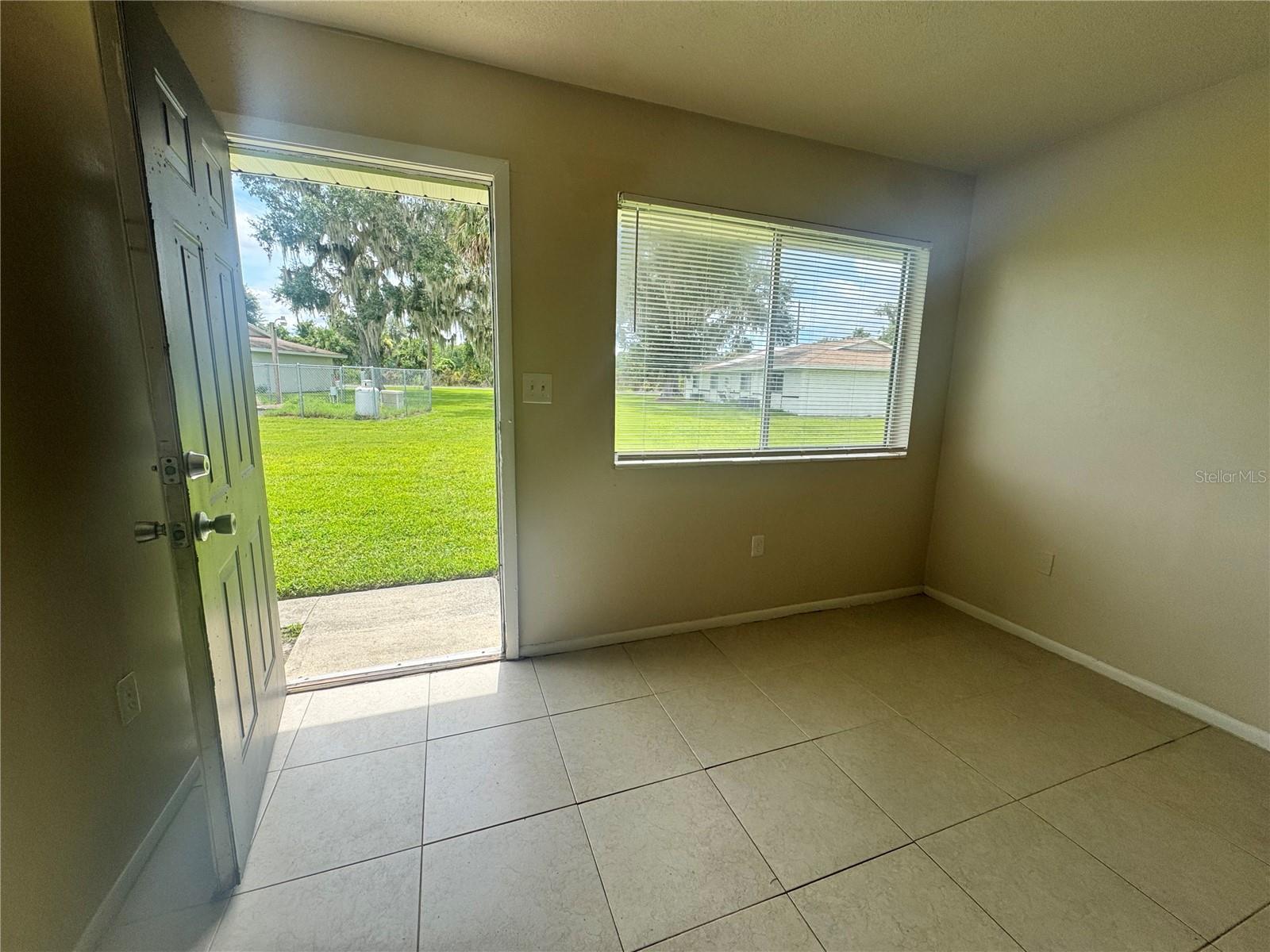 Image 11 of 21 For 2744 Botts Landing Road 704