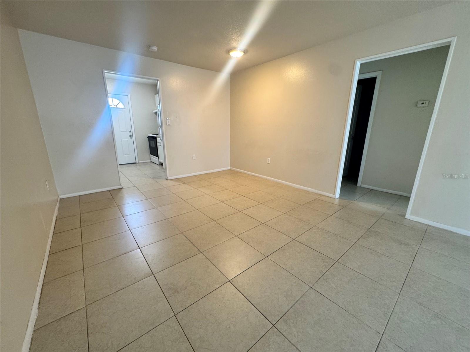 Image 9 of 21 For 2744 Botts Landing Road 704