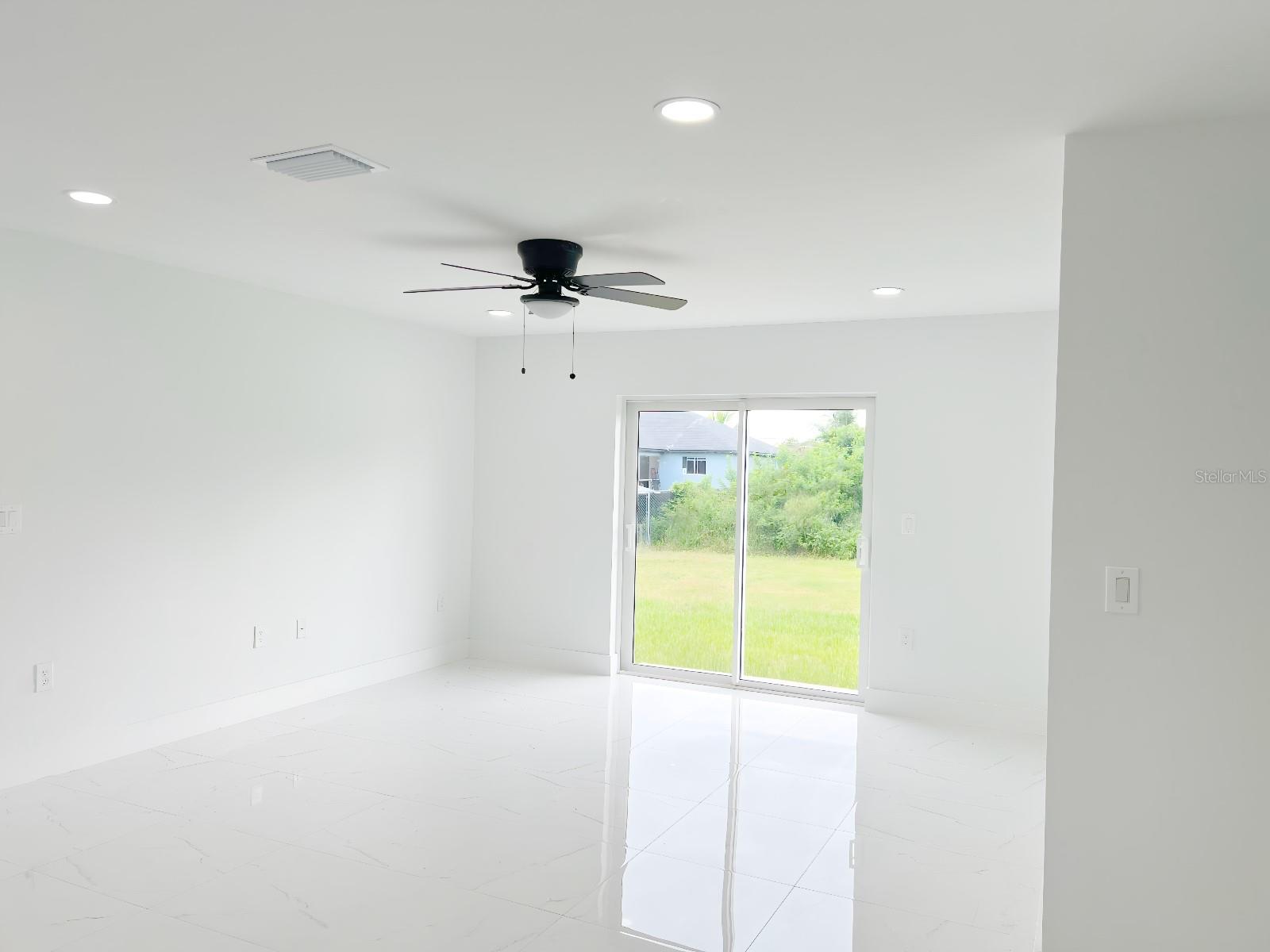 Image 6 of 14 For 2709 13th Street Sw