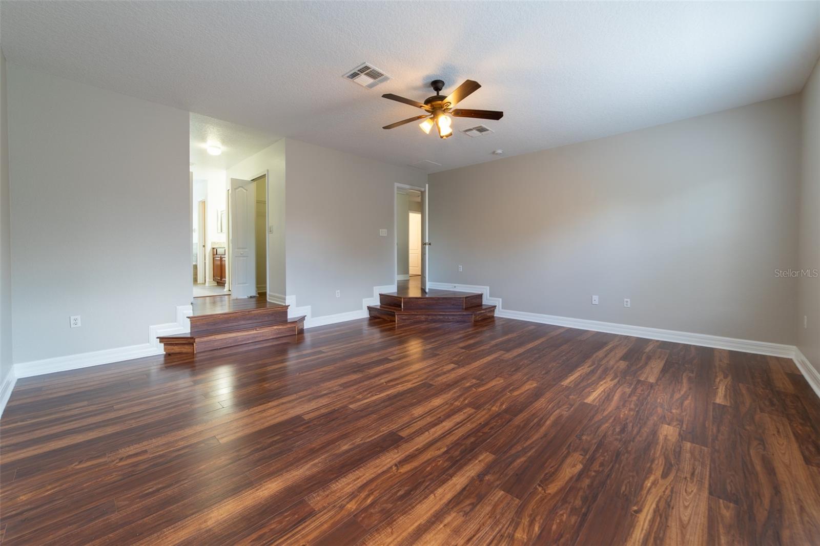Image 13 of 44 For 13321 Moss Park Ridge Drive