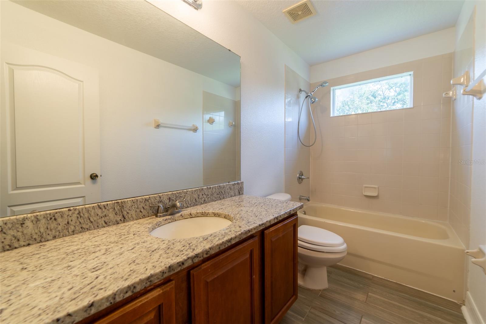 Image 21 of 44 For 13321 Moss Park Ridge Drive
