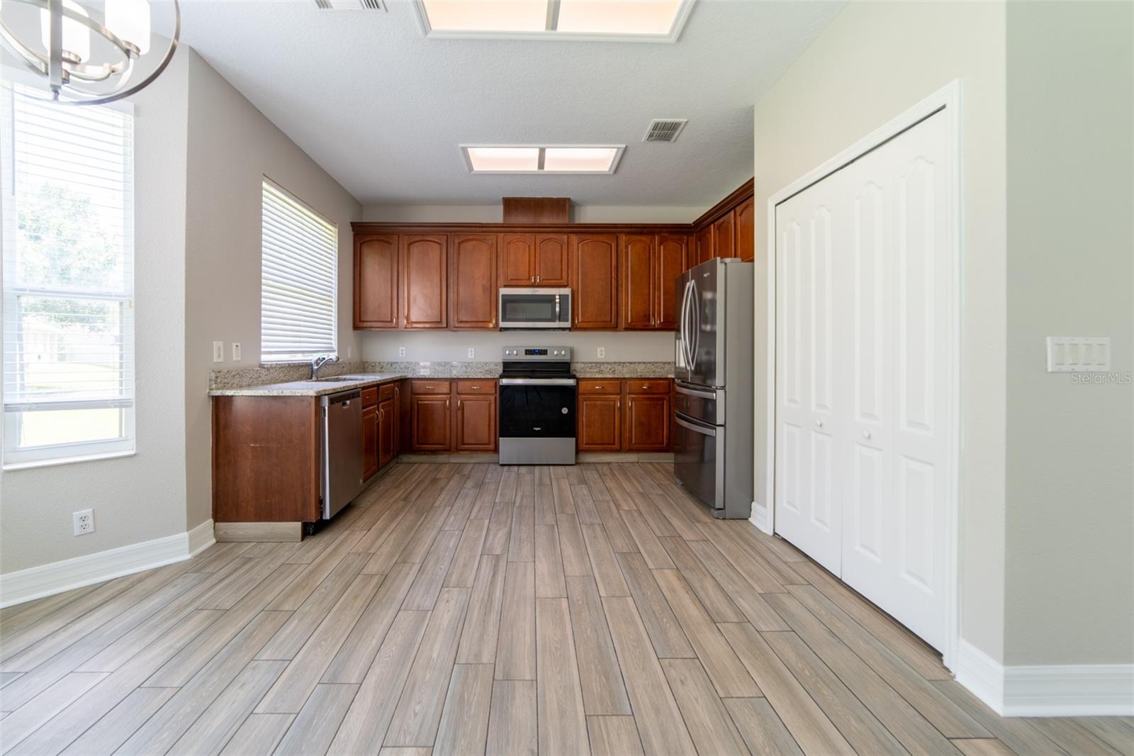 Image 33 of 44 For 13321 Moss Park Ridge Drive