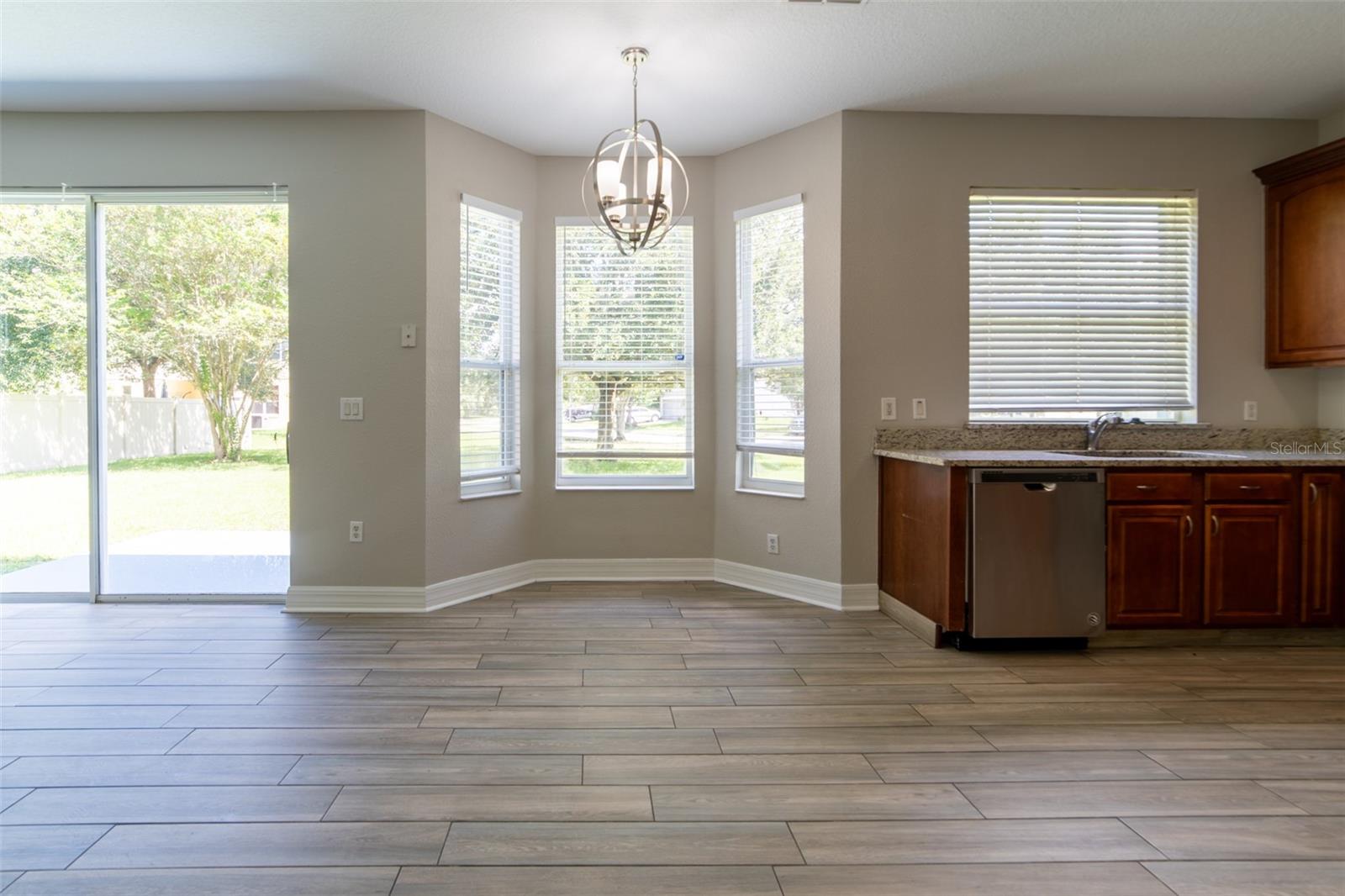 Image 34 of 44 For 13321 Moss Park Ridge Drive