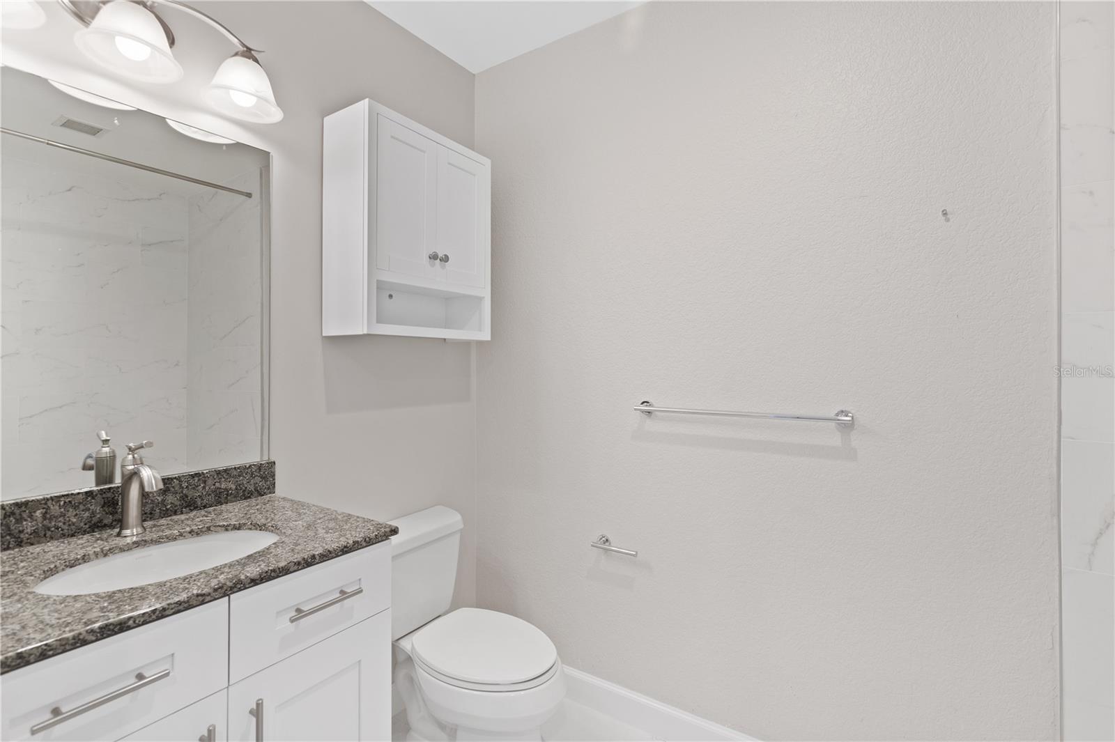 Image 8 of 35 For 150 Robinson Street 615