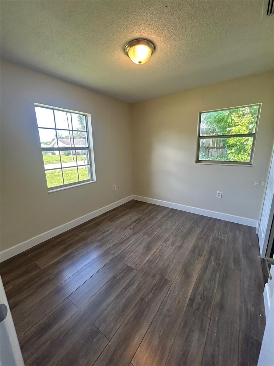 Image 10 of 17 For 711 Wynn Drive
