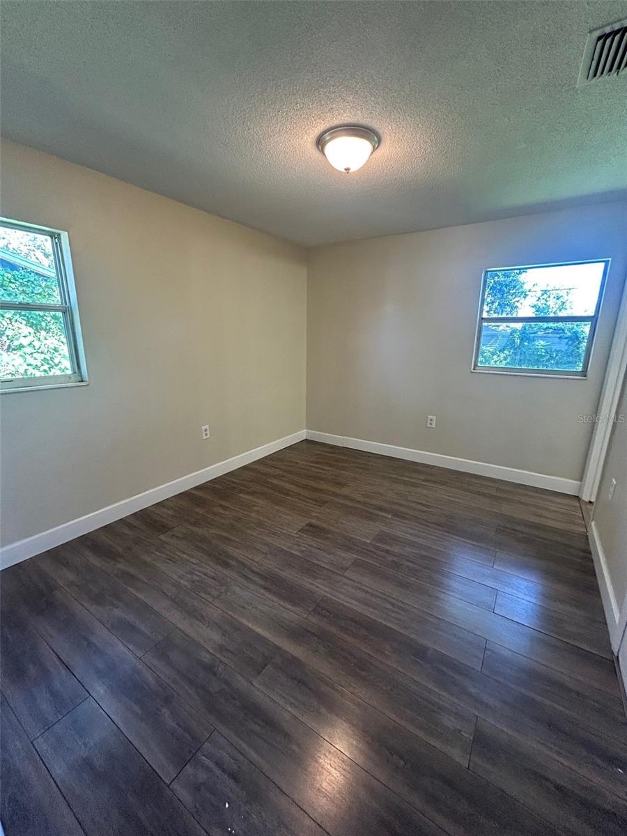 Image 7 of 17 For 711 Wynn Drive
